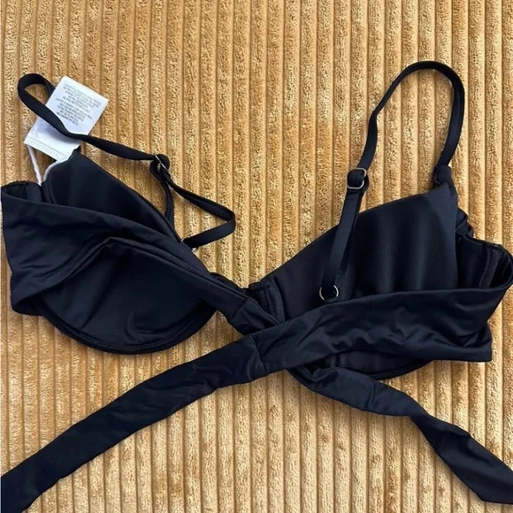 Saltwater Solids Seville Underwire Bikini Top - Picture 3 of 5